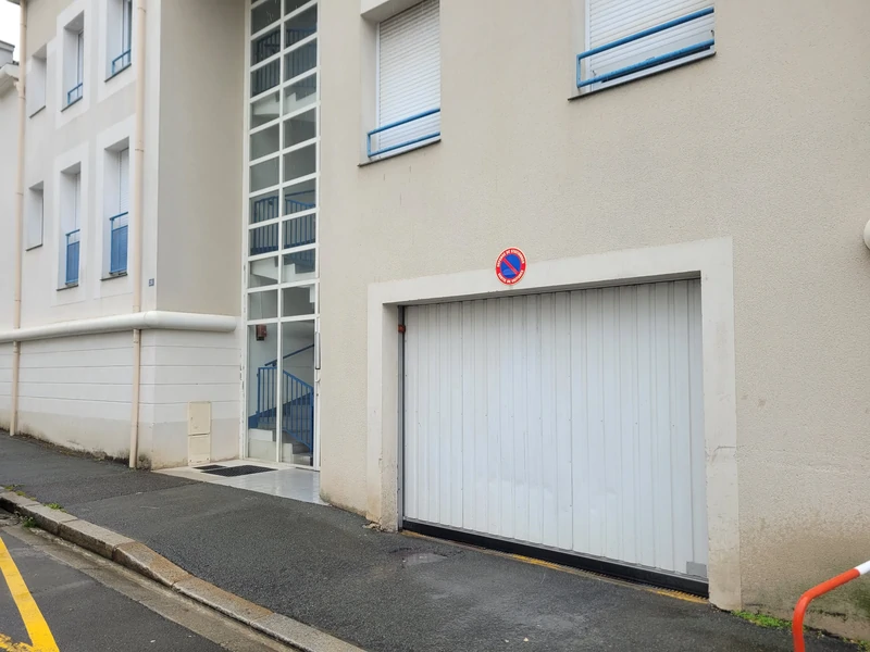 LEMOINE DUPLEX - Charmant T2 en duplex, proche de l'hyper centre avec parking privé, proche palais de congrès