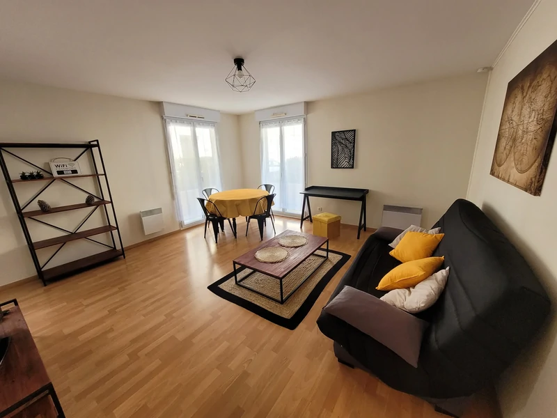 DAILLIERE – Beau et grand T2 avec parking privé, proche de l'ESA, l'UCO, IFEAP et IFUCOME